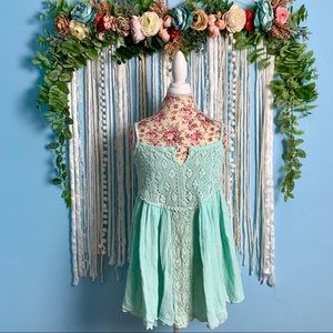 Jen’s Pirate Booty Petal Tunic Tank Mint M/L